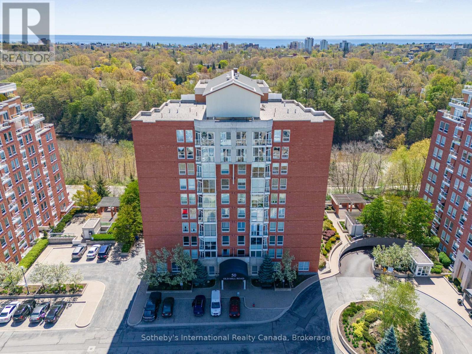 901 - 50 OLD MILL ROAD