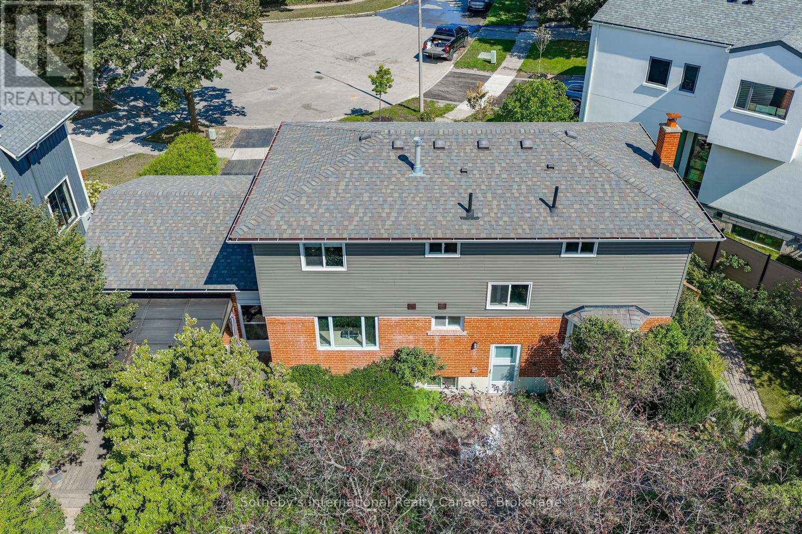 1252 WOOD PLACE