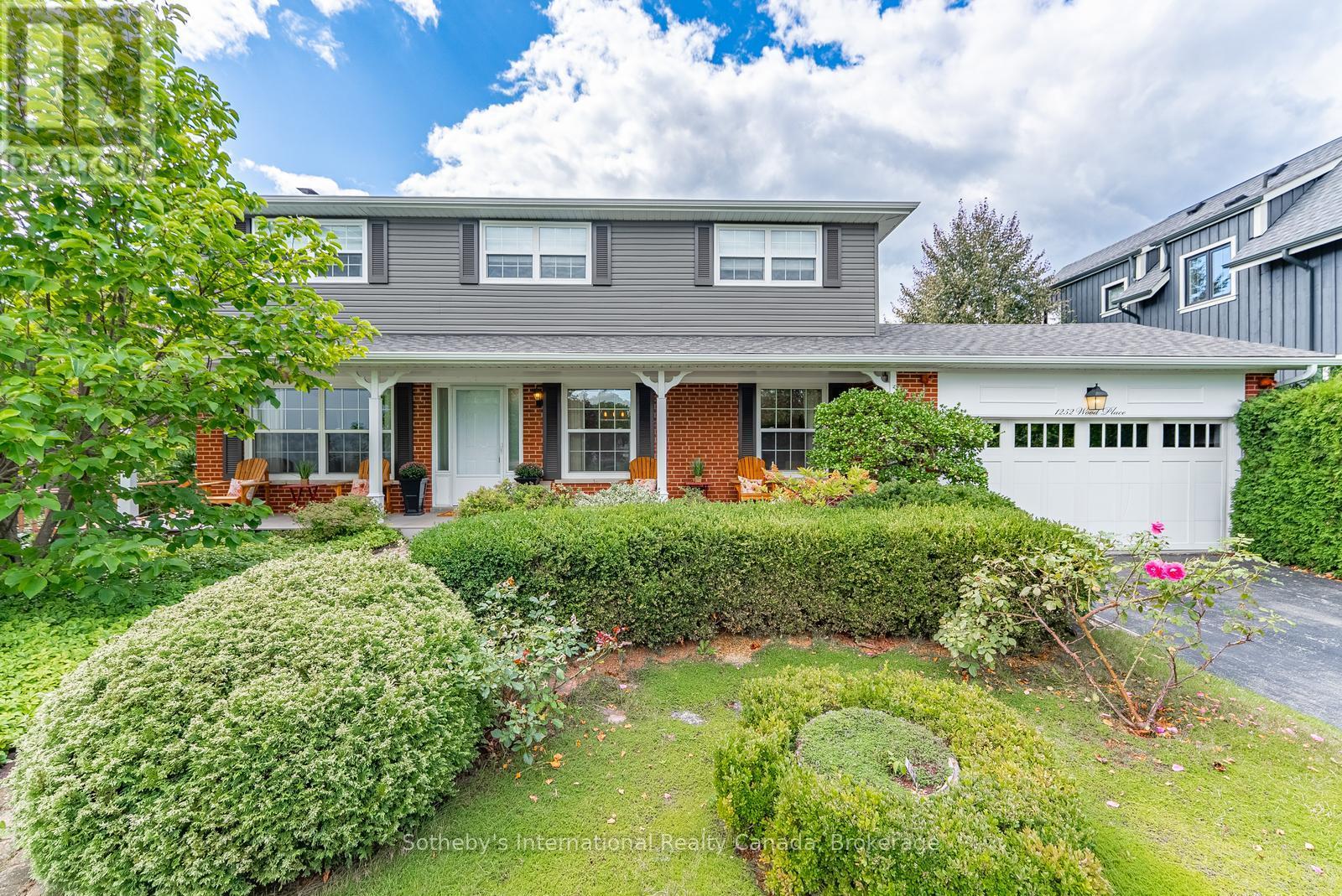 1252 WOOD PLACE