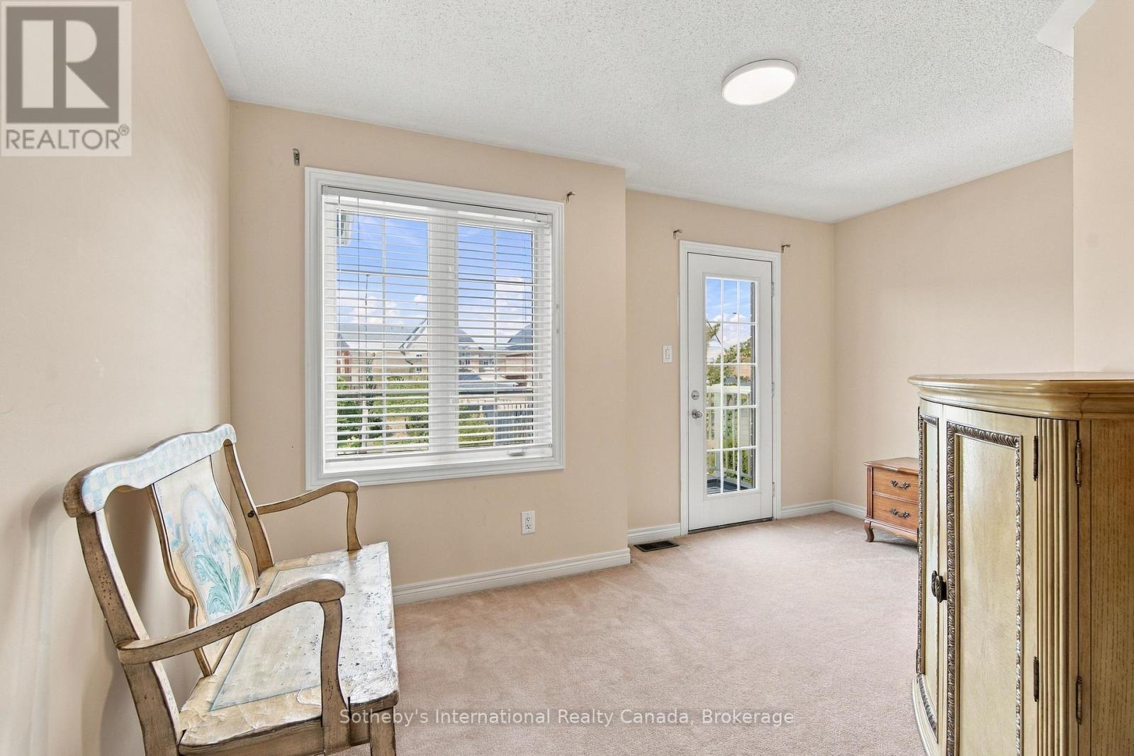 3352 ERIN CENTRE BOULEVARD