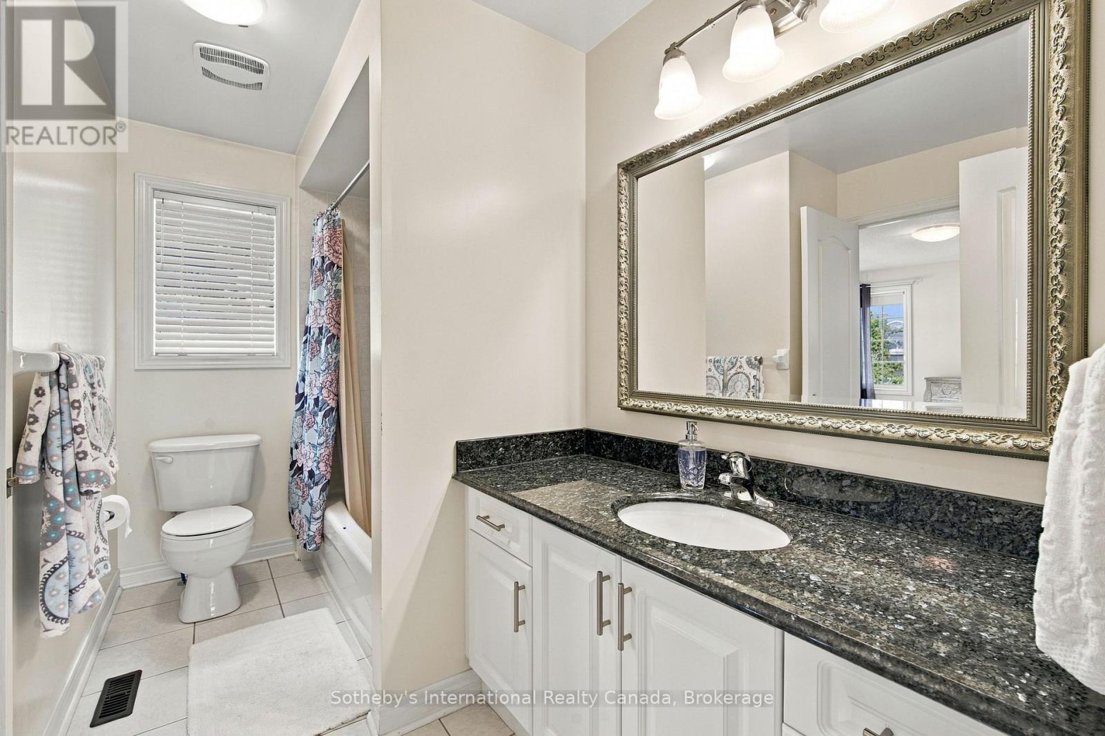 3352 ERIN CENTRE BOULEVARD