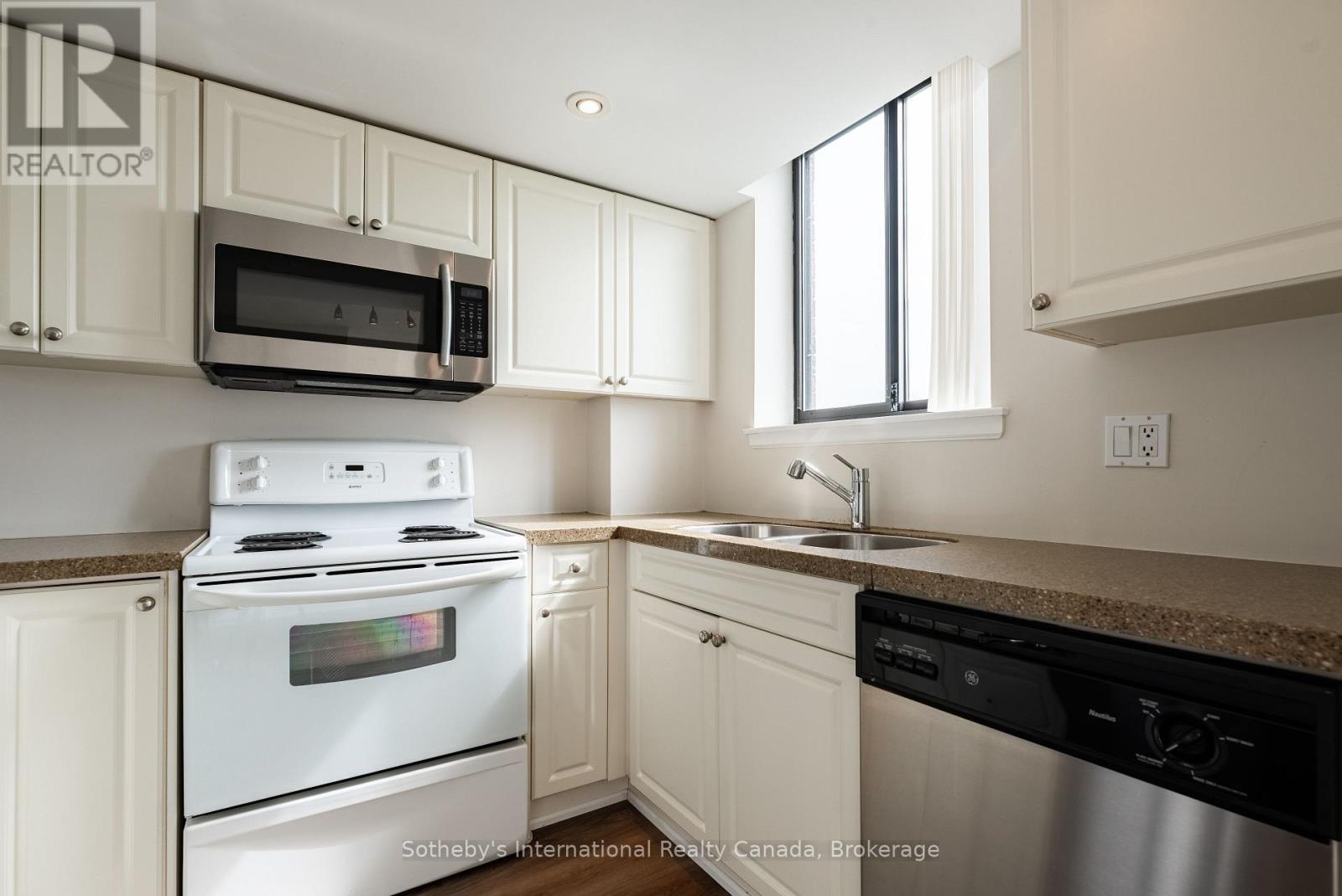 804 - 1230 MARLBOROUGH COURT