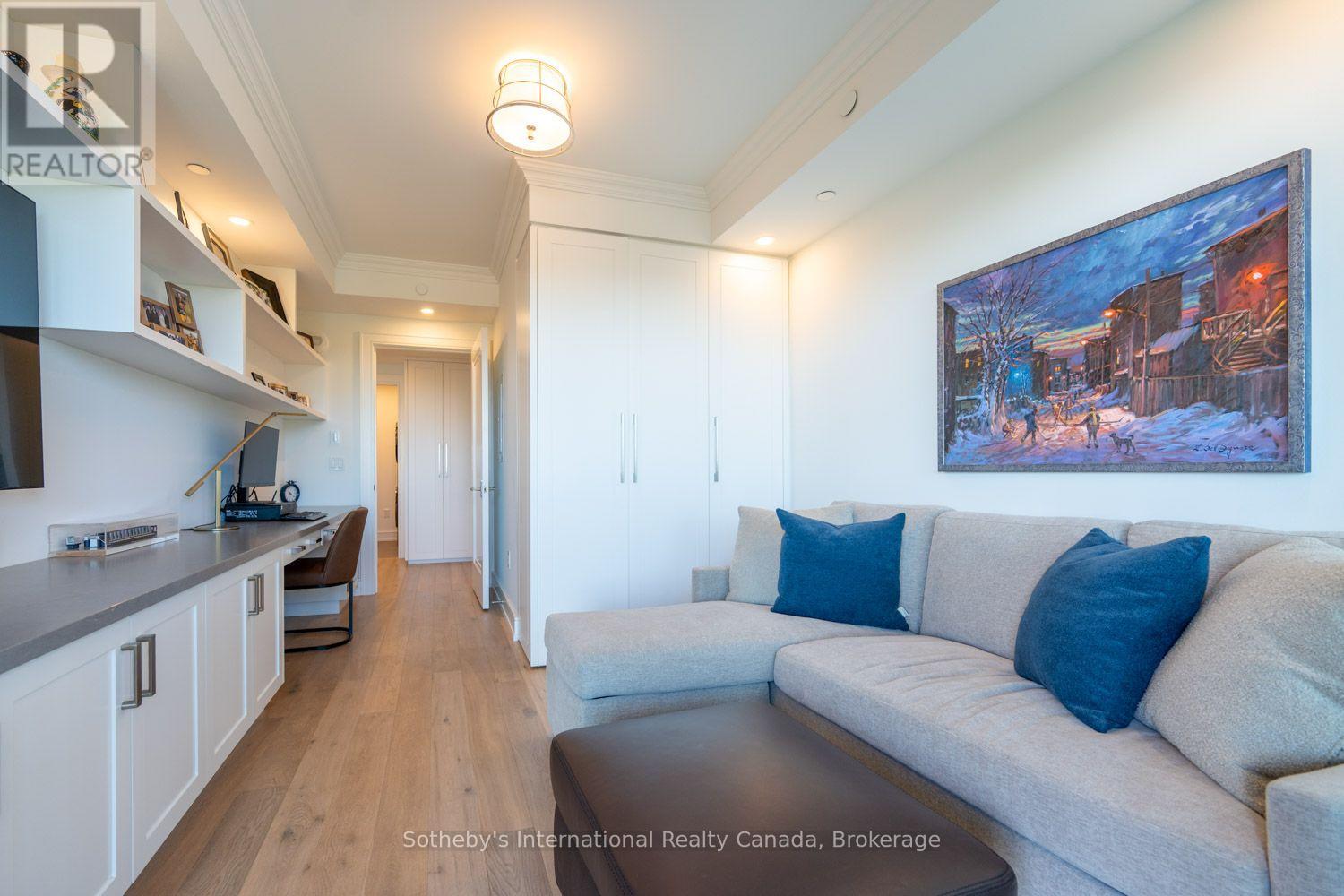 508 - 2060 LAKESHORE ROAD