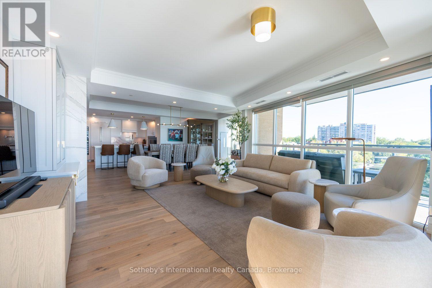 508 - 2060 LAKESHORE ROAD