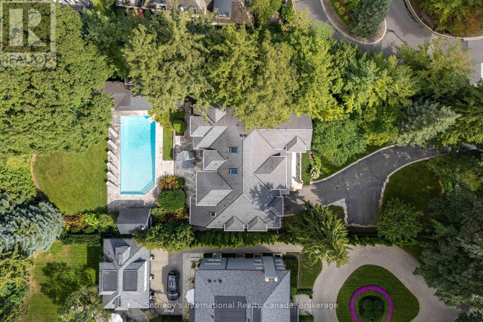 1073 LAKESHORE ROAD E