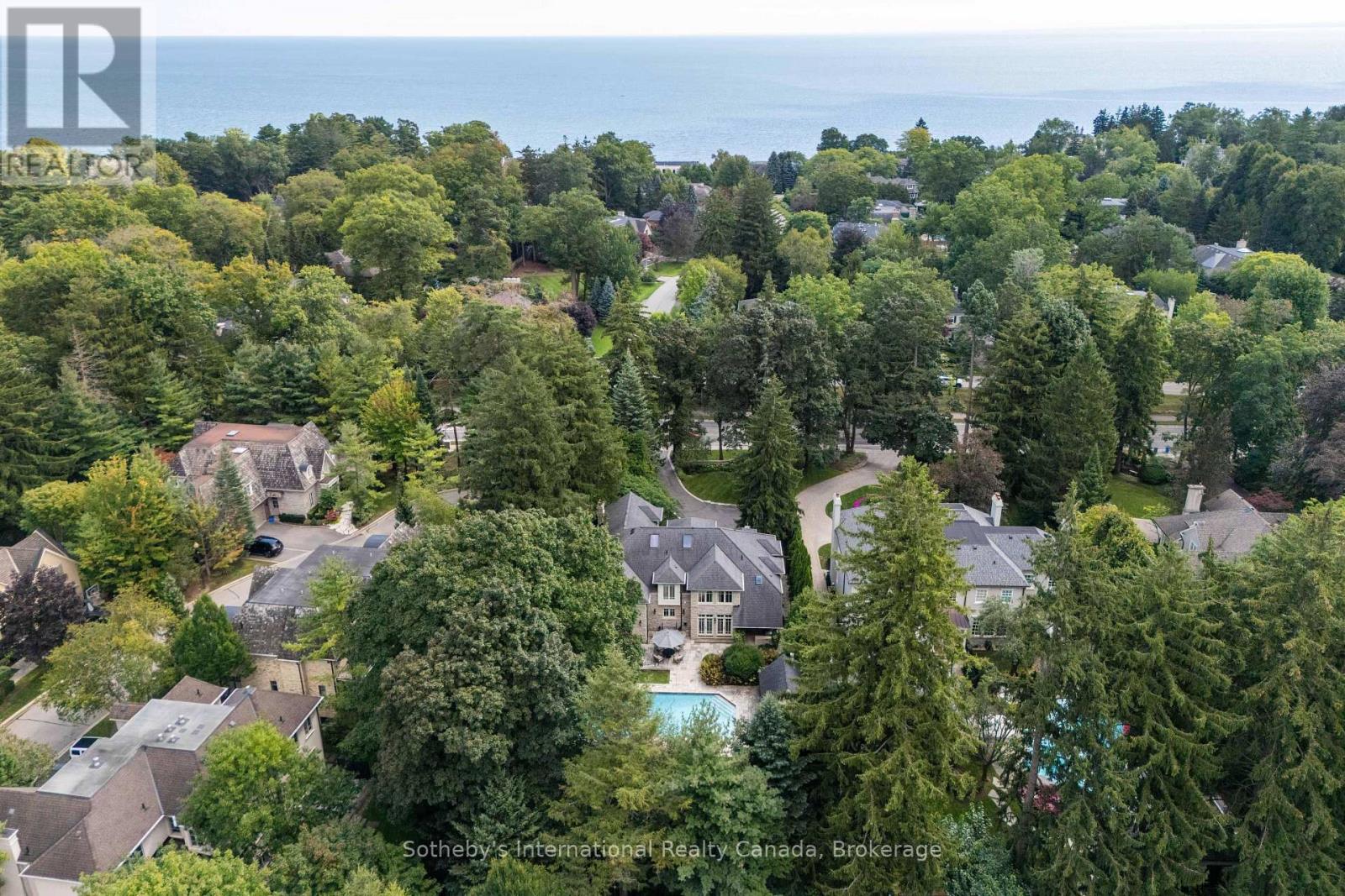 1073 LAKESHORE ROAD E