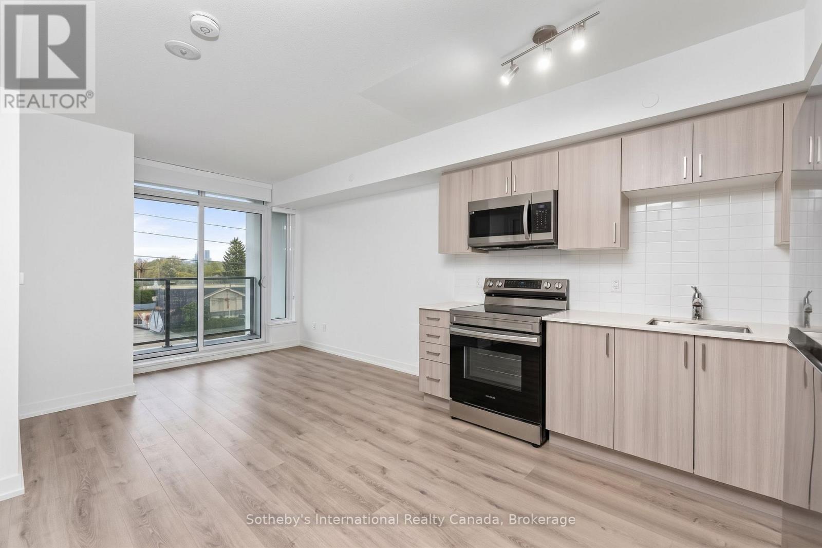 412 - 556 MARLEE AVENUE