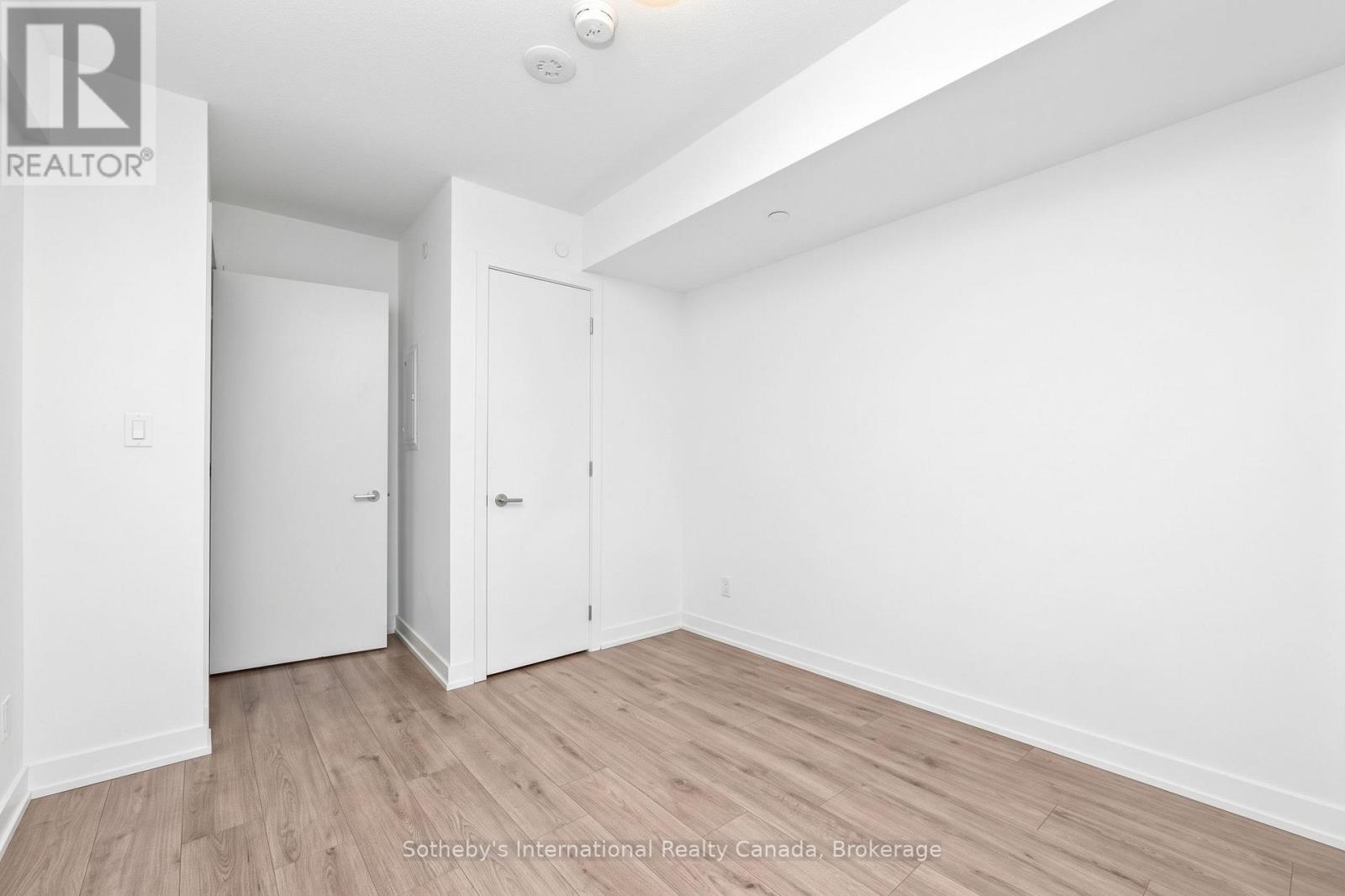 412 - 556 MARLEE AVENUE