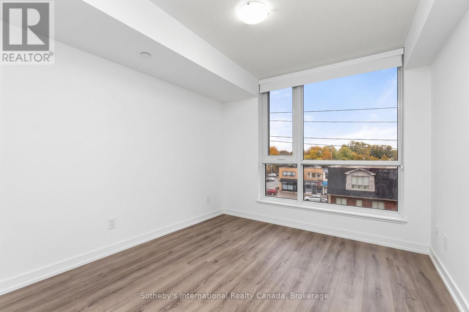 412 - 556 MARLEE AVENUE