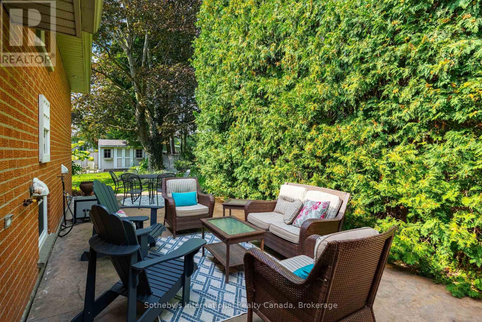 885 FLETCHER VALLEY CRESCENT