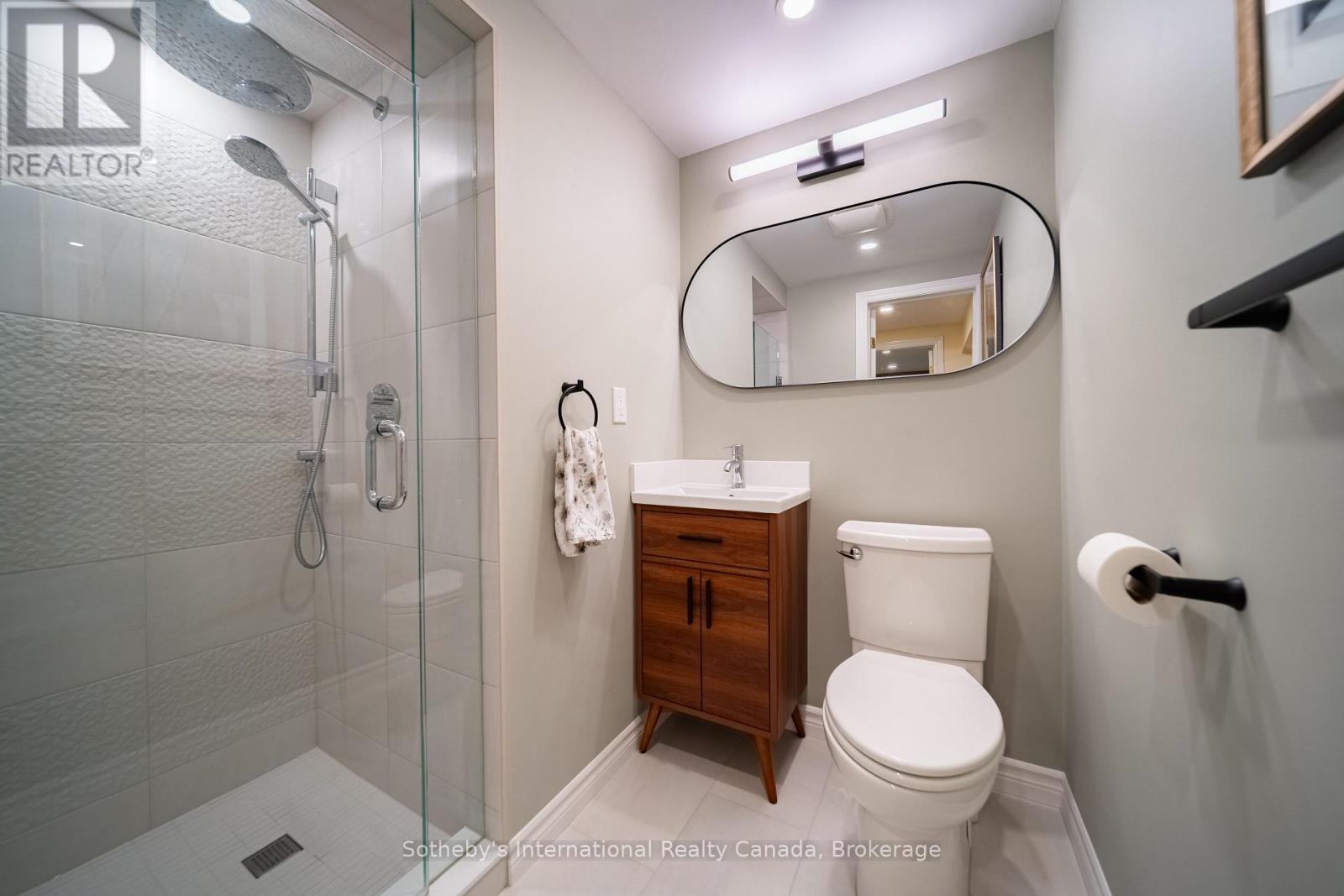 885 FLETCHER VALLEY CRESCENT