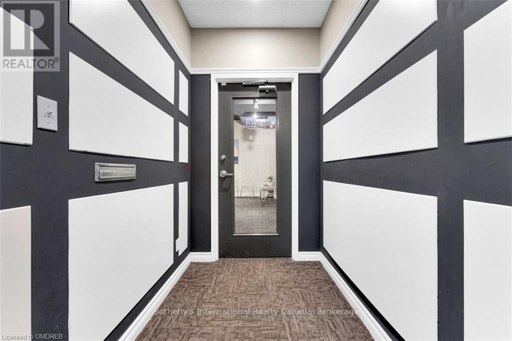 203 - 180 JAMES STREET S