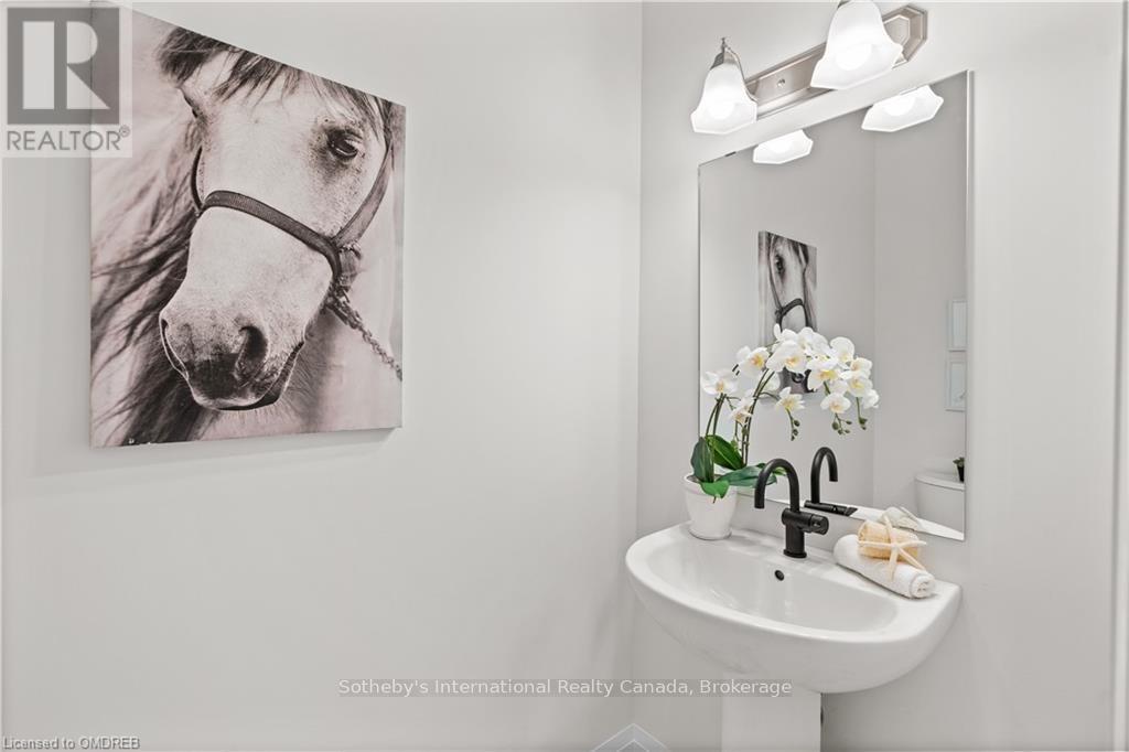 12 - 675 VICTORIA ROAD N