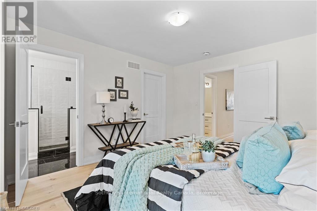 12 - 675 VICTORIA ROAD N