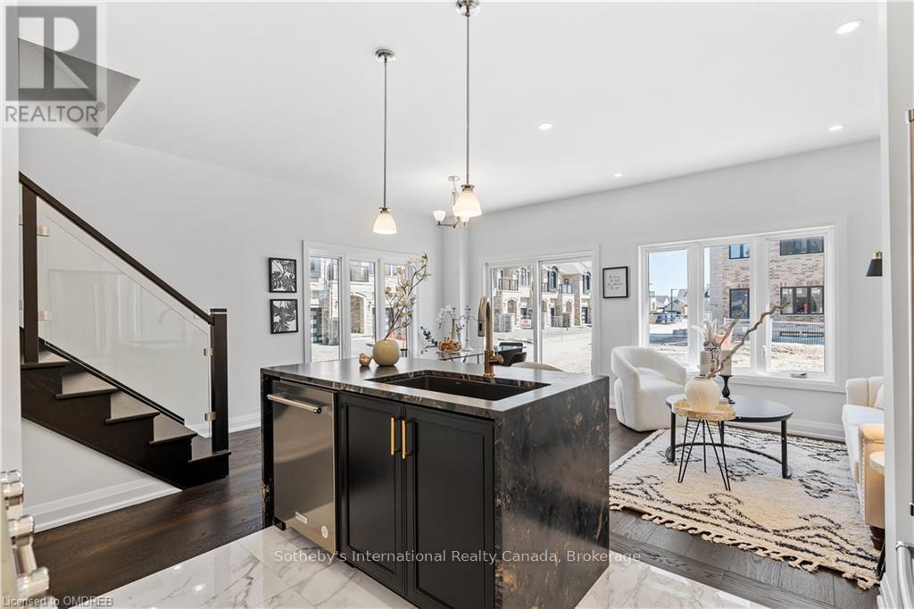 22 - 675 VICTORIA ROAD N