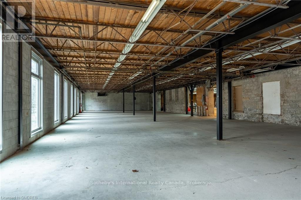 B-09 - 64 HATT STREET