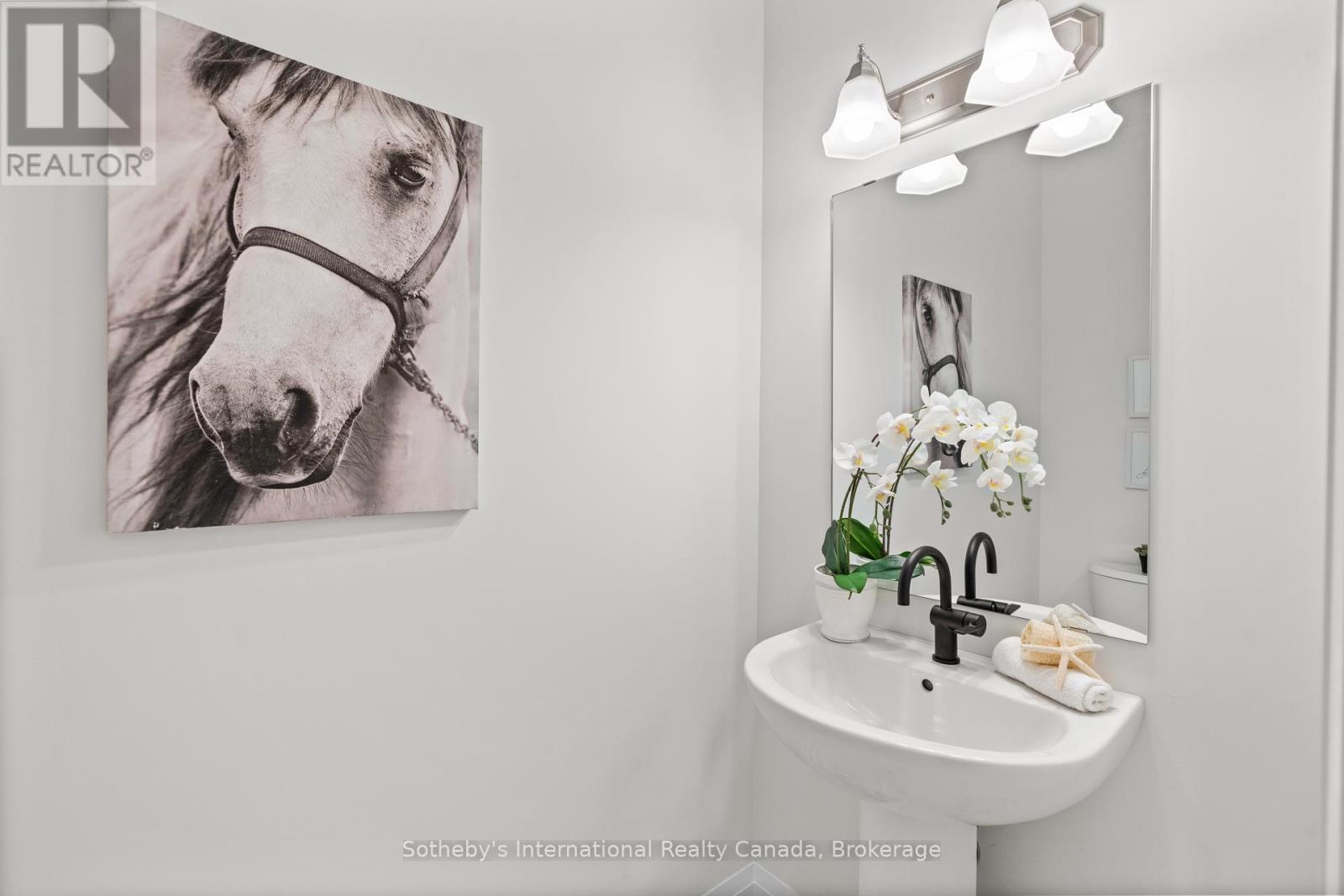 12 - 675 VICTORIA ROAD N