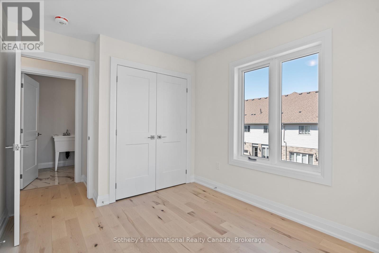 12 - 675 VICTORIA ROAD N