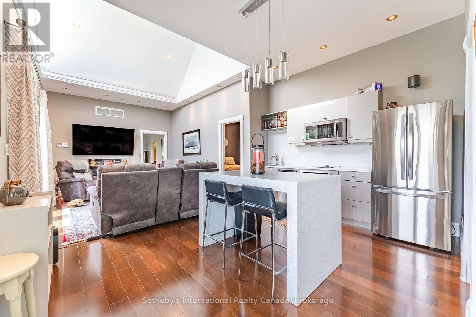 9255 SIDEROAD 27