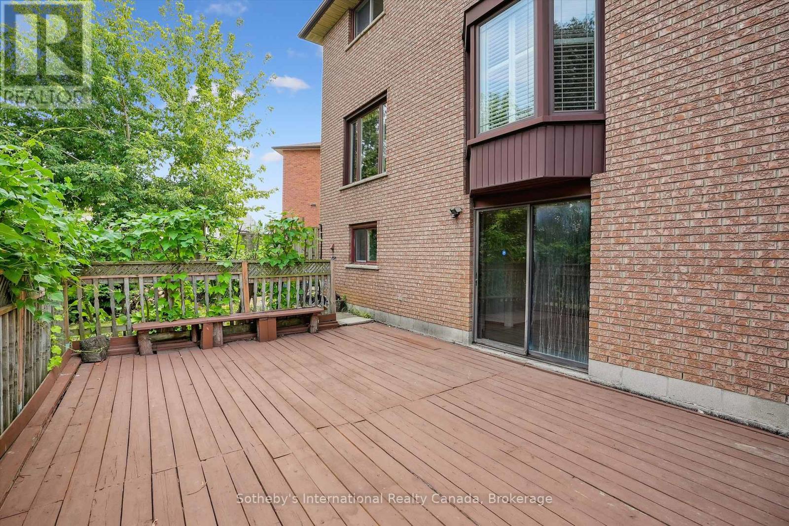 6 WINDSTAR PLACE