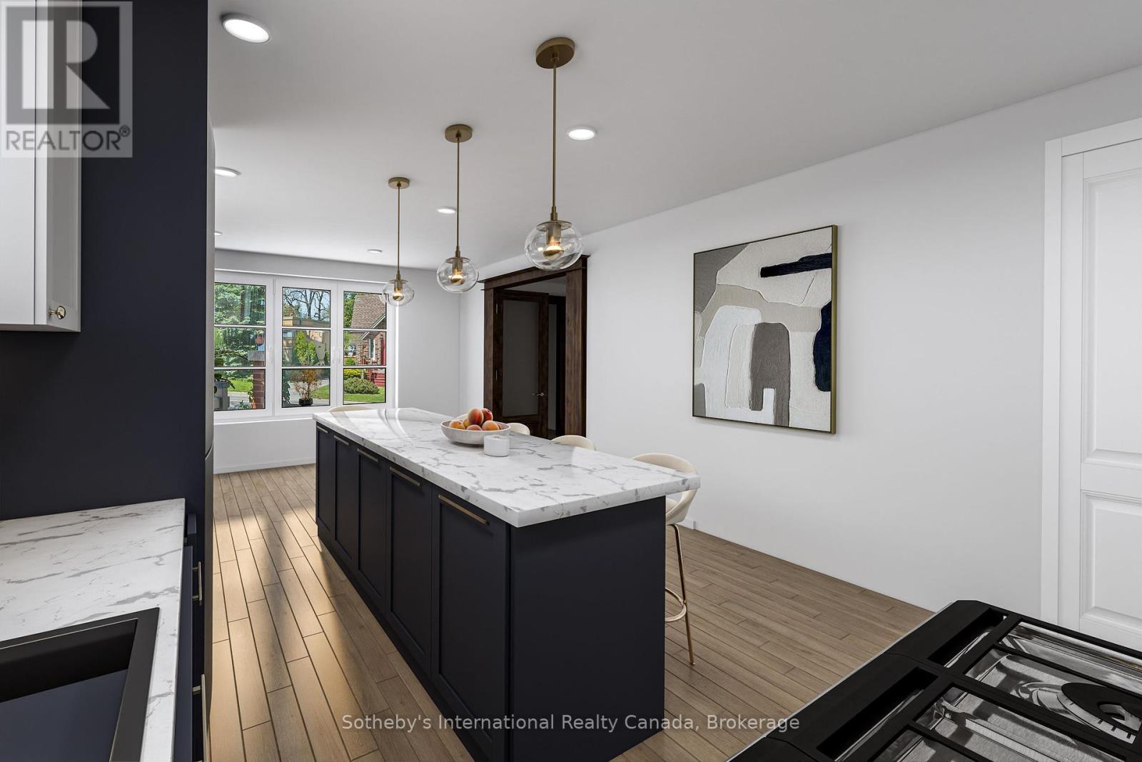 122 LAKE AVENUE DRIVE