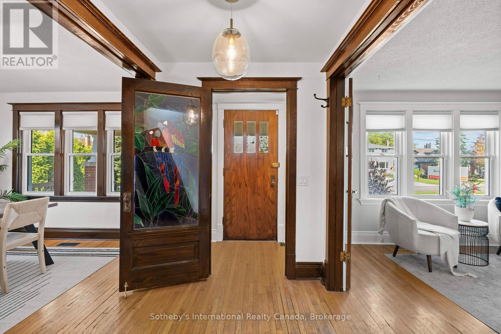 122 LAKE AVENUE DRIVE