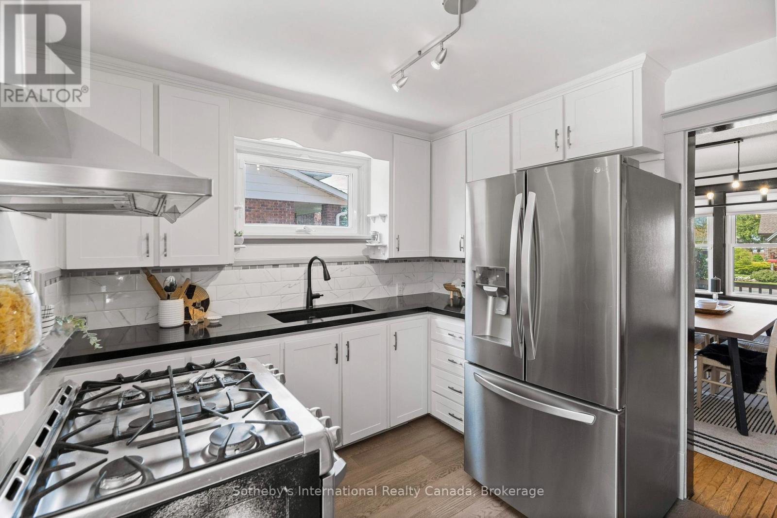 122 LAKE AVENUE DRIVE