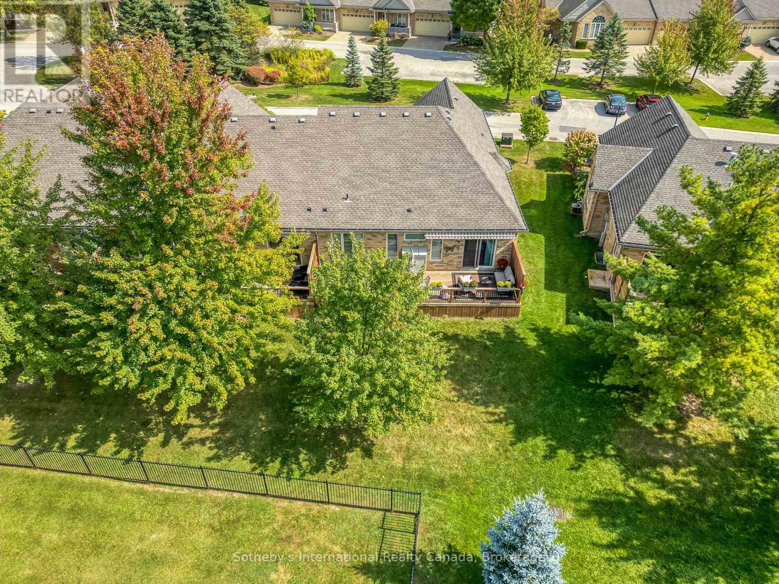 6 - 21 ST JOHNS DRIVE