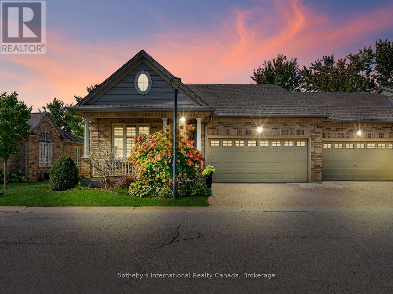 6 - 21 ST JOHNS DRIVE