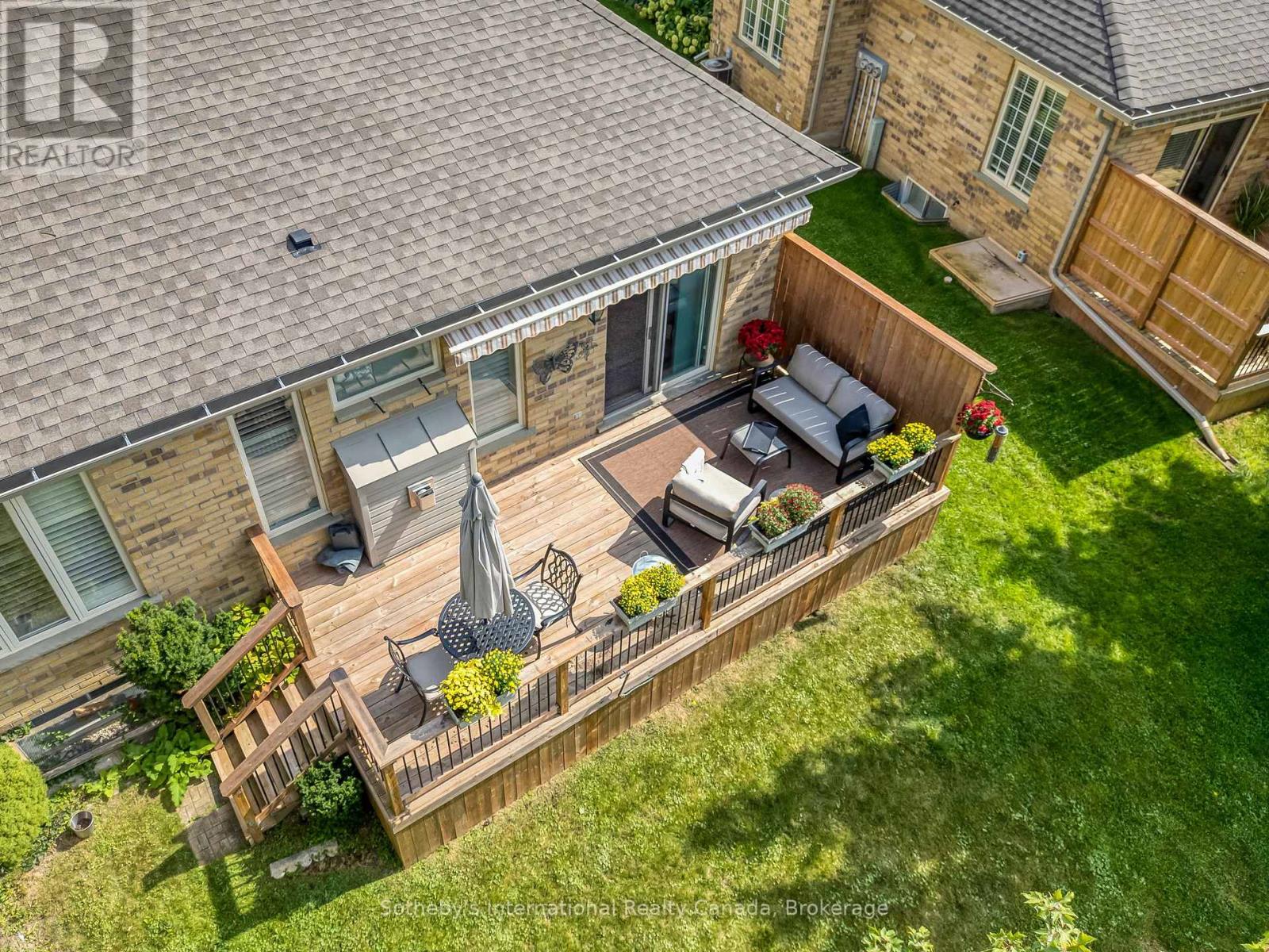 6 - 21 ST JOHNS DRIVE