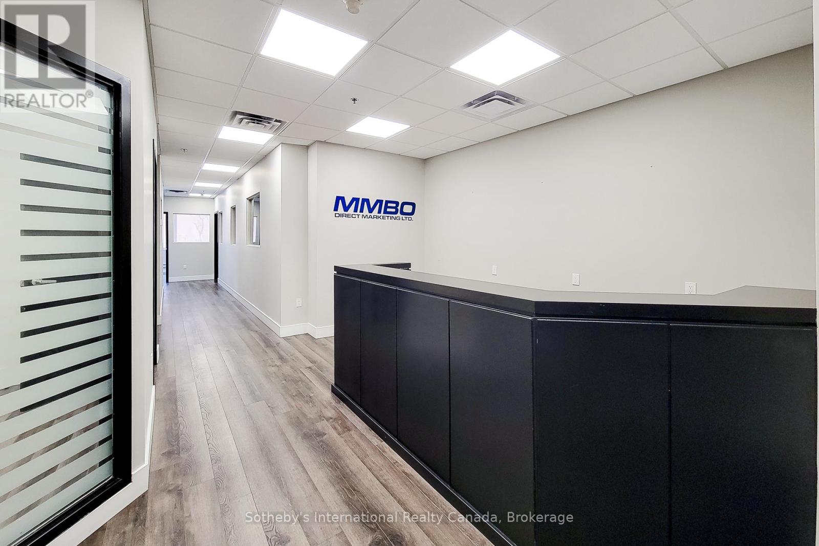 200 - 180 JAMES STREET S