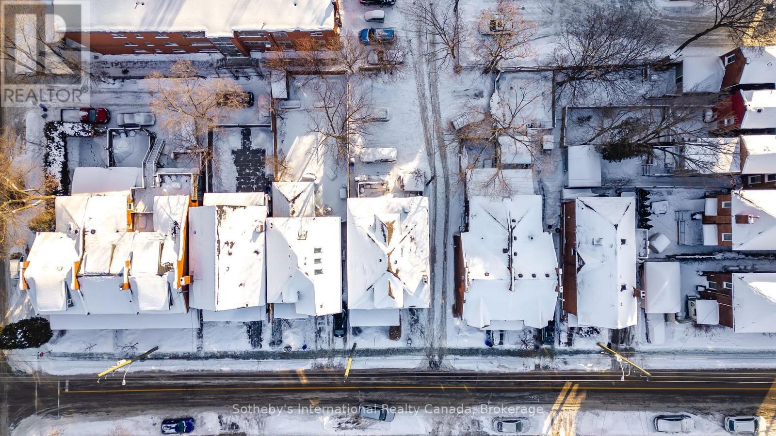 217 CAROLINE STREET S