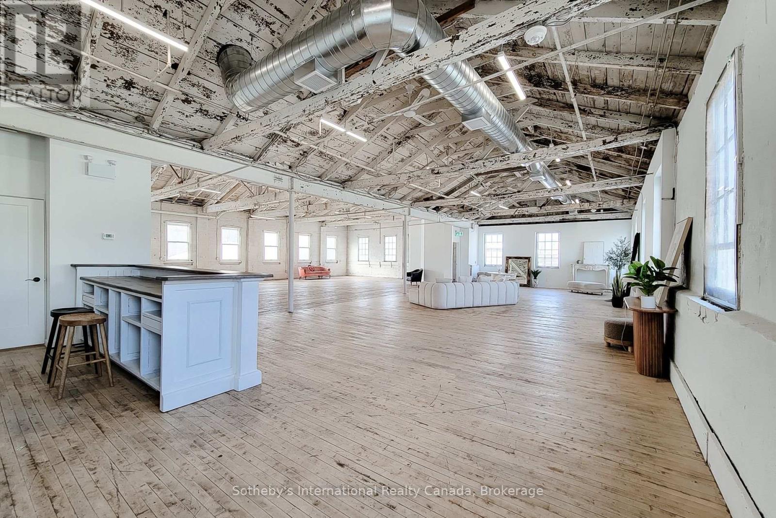 404 - 64 HATT STREET