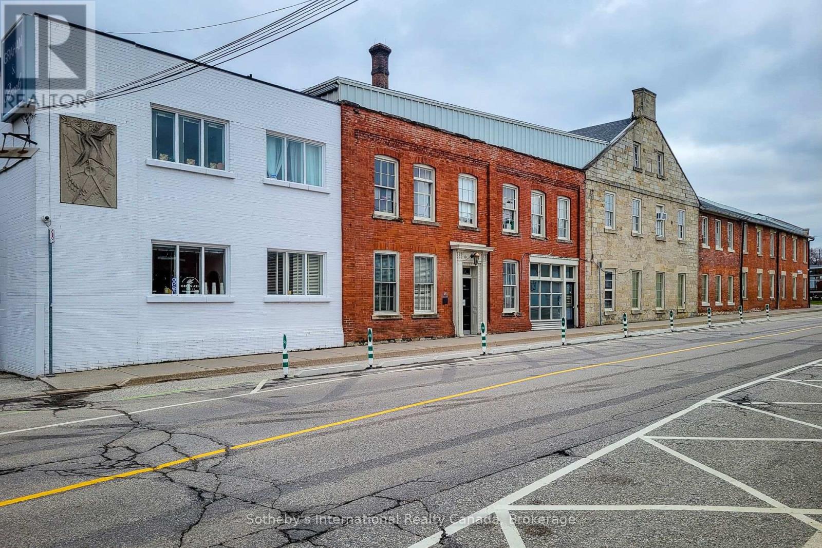 404 - 64 HATT STREET