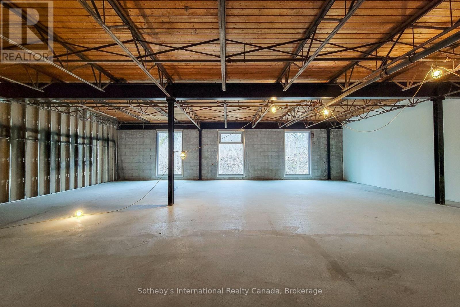 102 - 64 HATT STREET