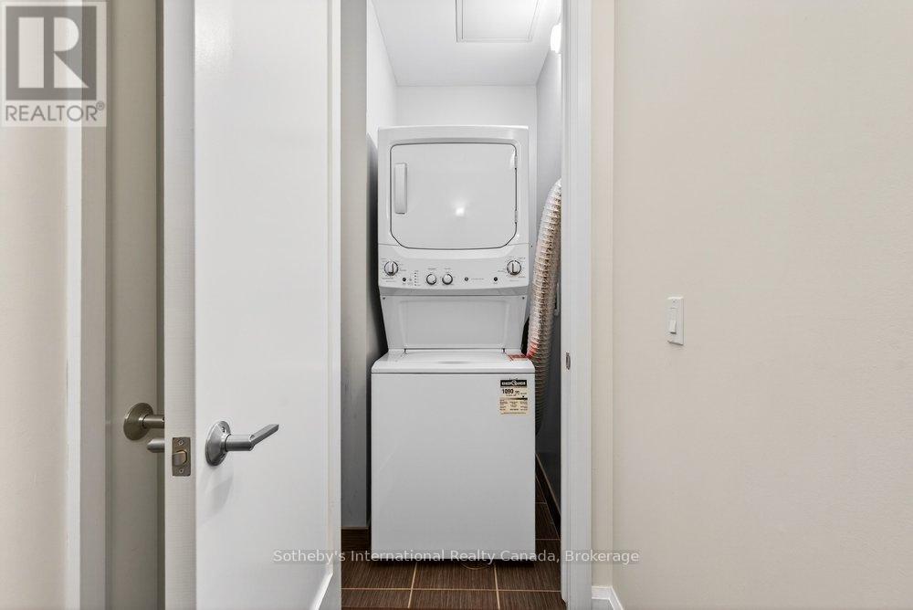 701 - 112 KING STREET E