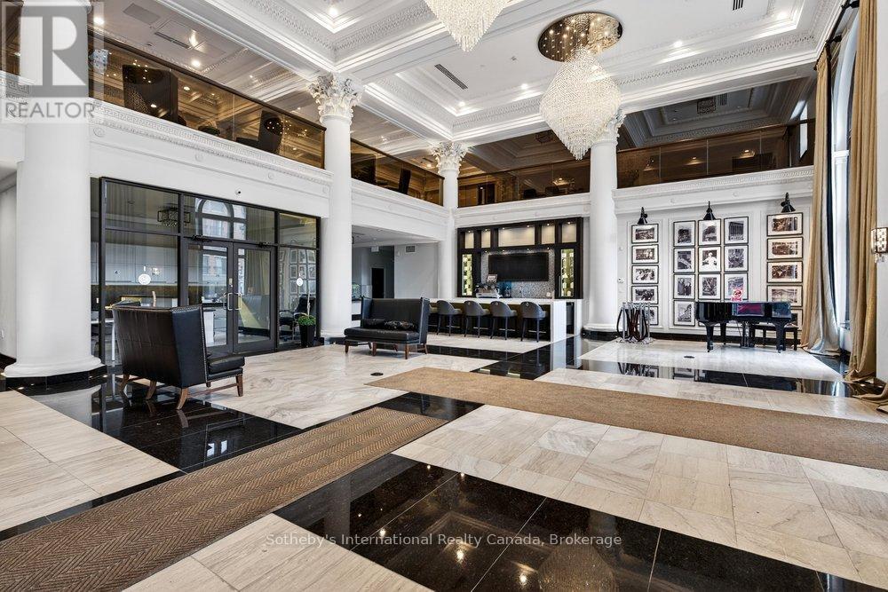 701 - 112 KING STREET E