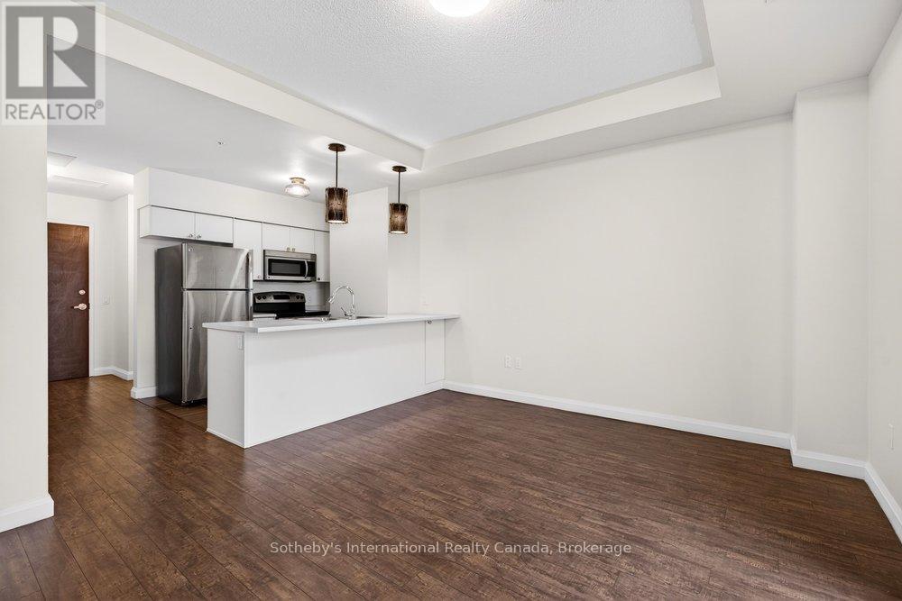 701 - 112 KING STREET E