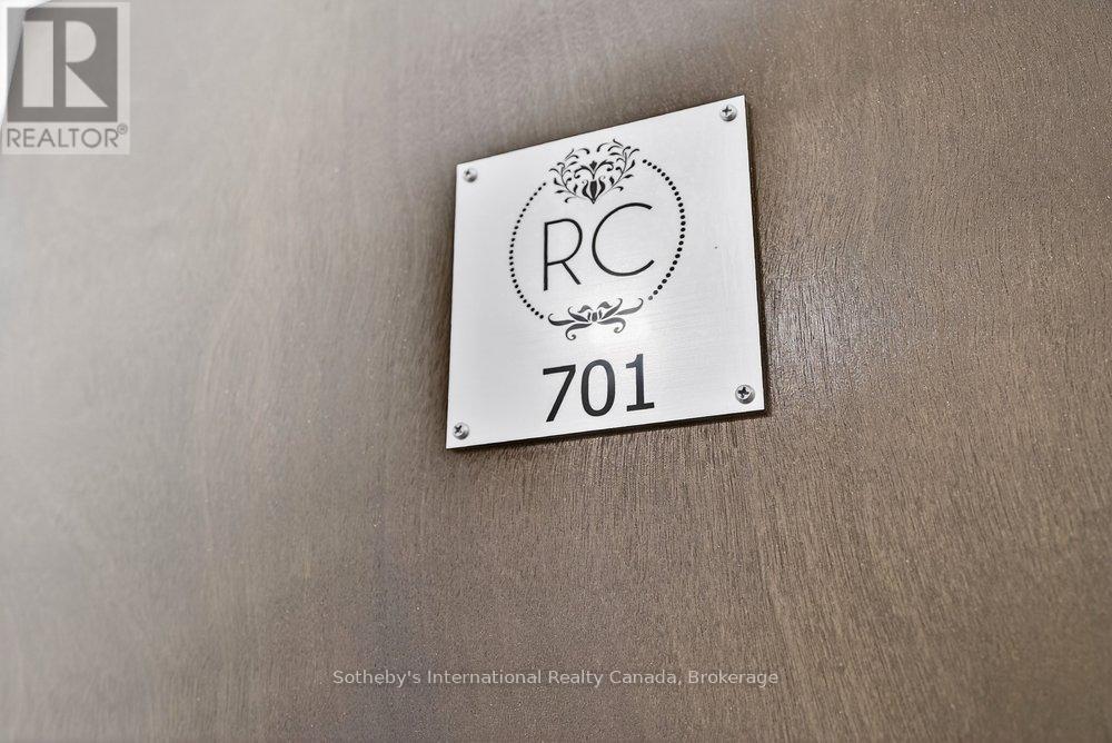 701 - 112 KING STREET E