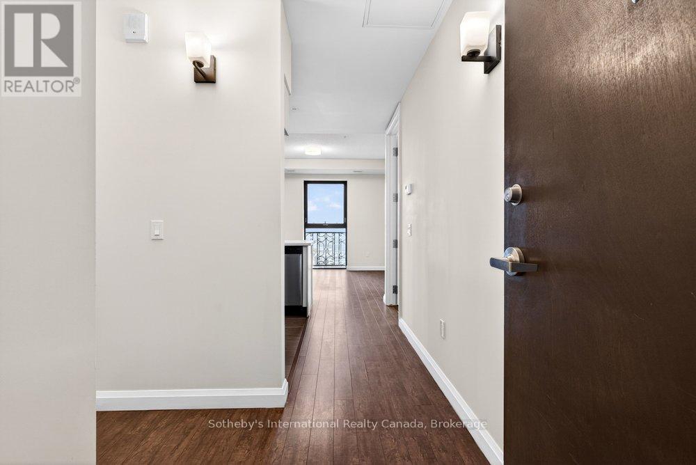 701 - 112 KING STREET E