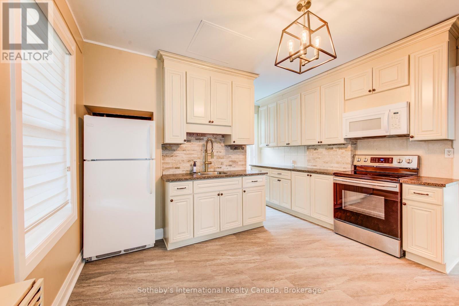 306 GUELPH STREET