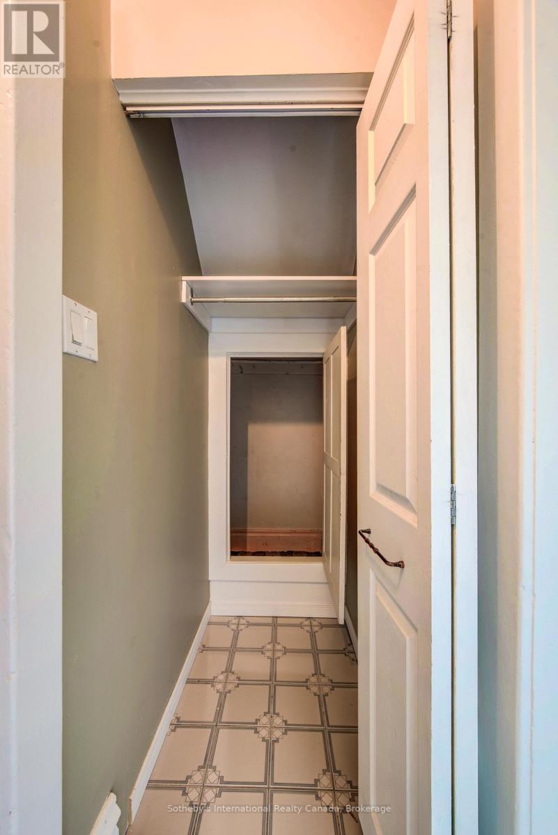 306 GUELPH STREET