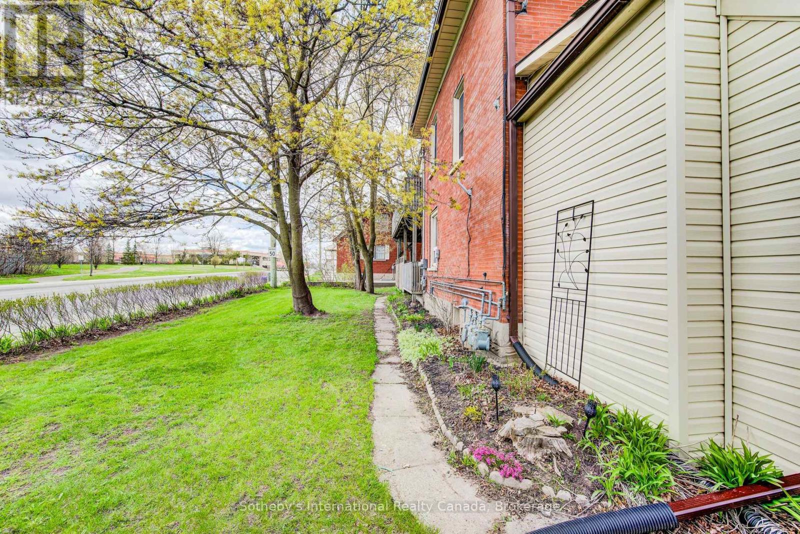306 GUELPH STREET