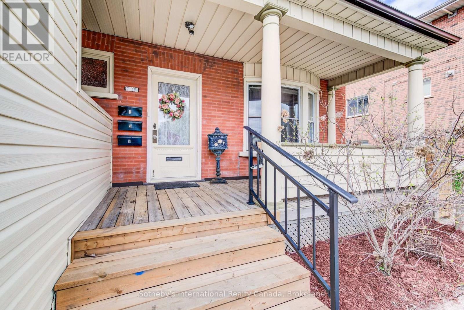 306 GUELPH STREET