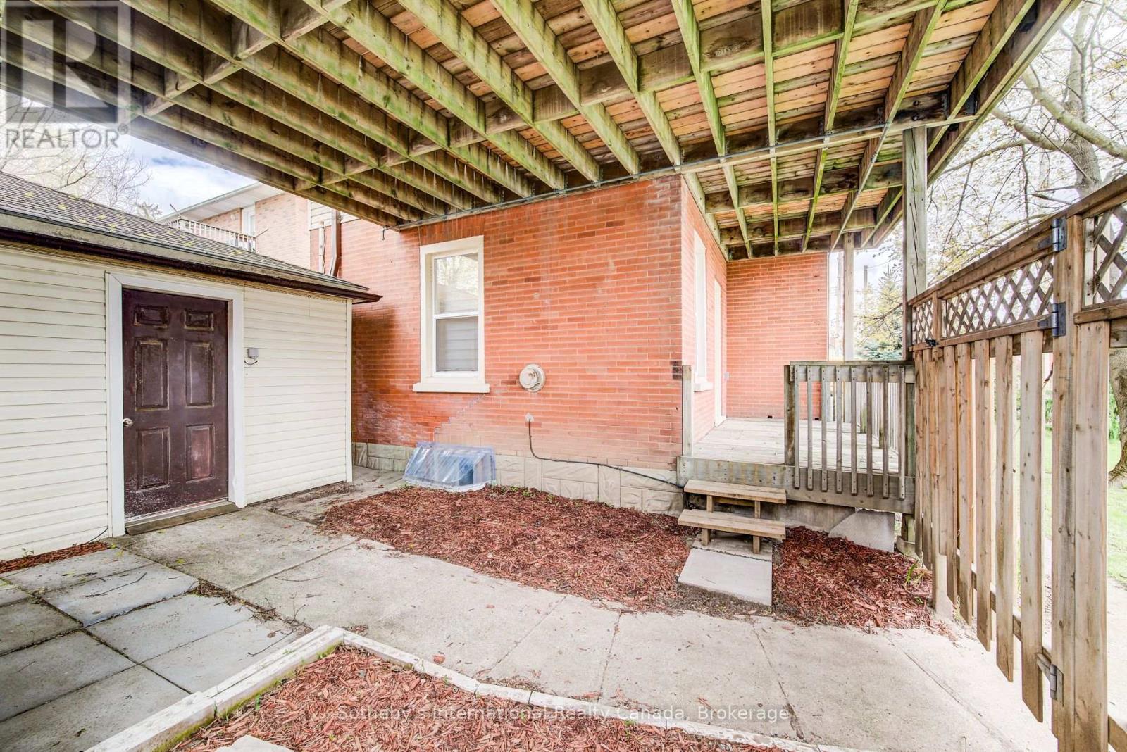 306 GUELPH STREET