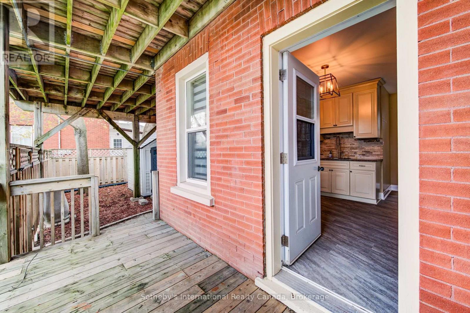 306 GUELPH STREET