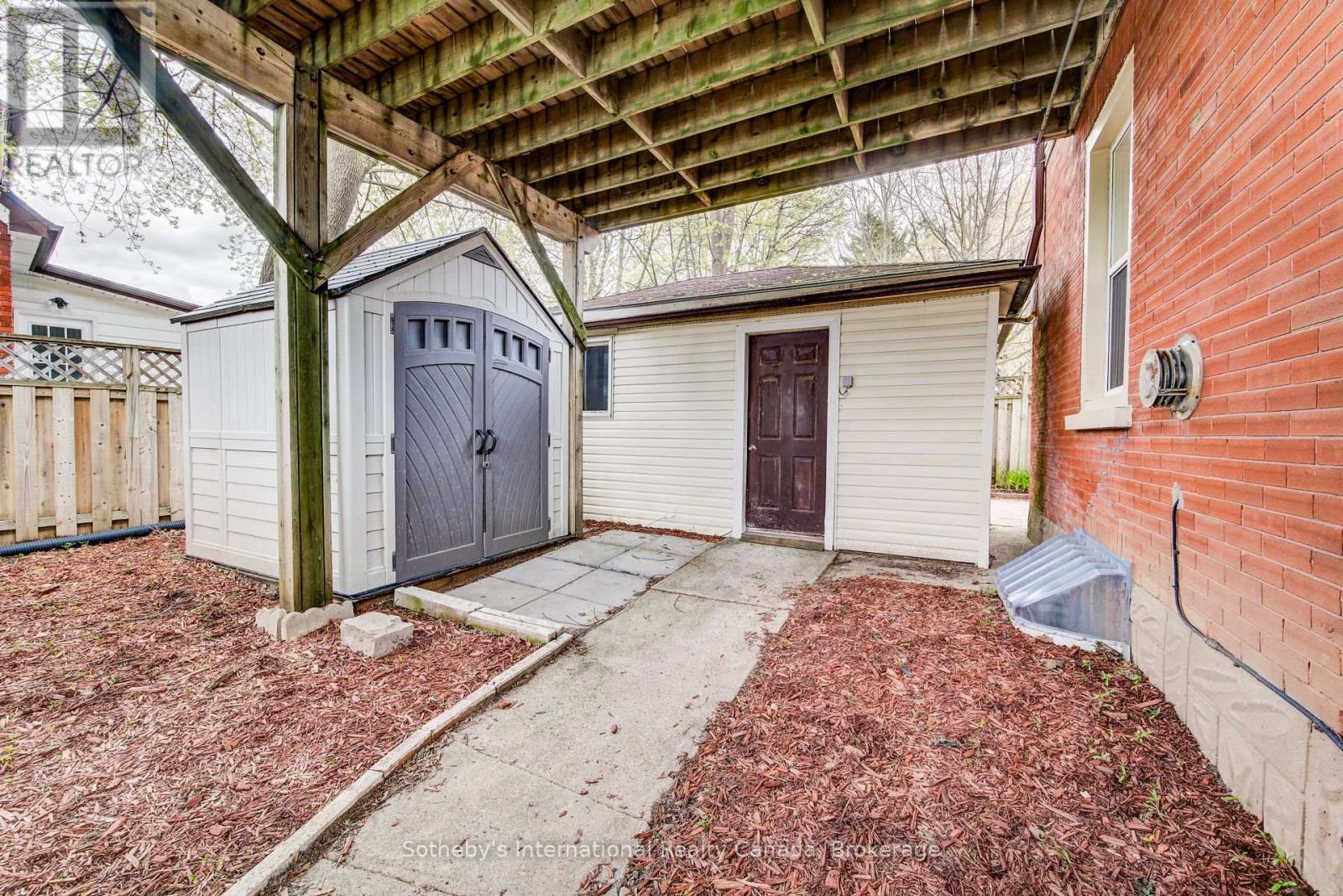 306 GUELPH STREET