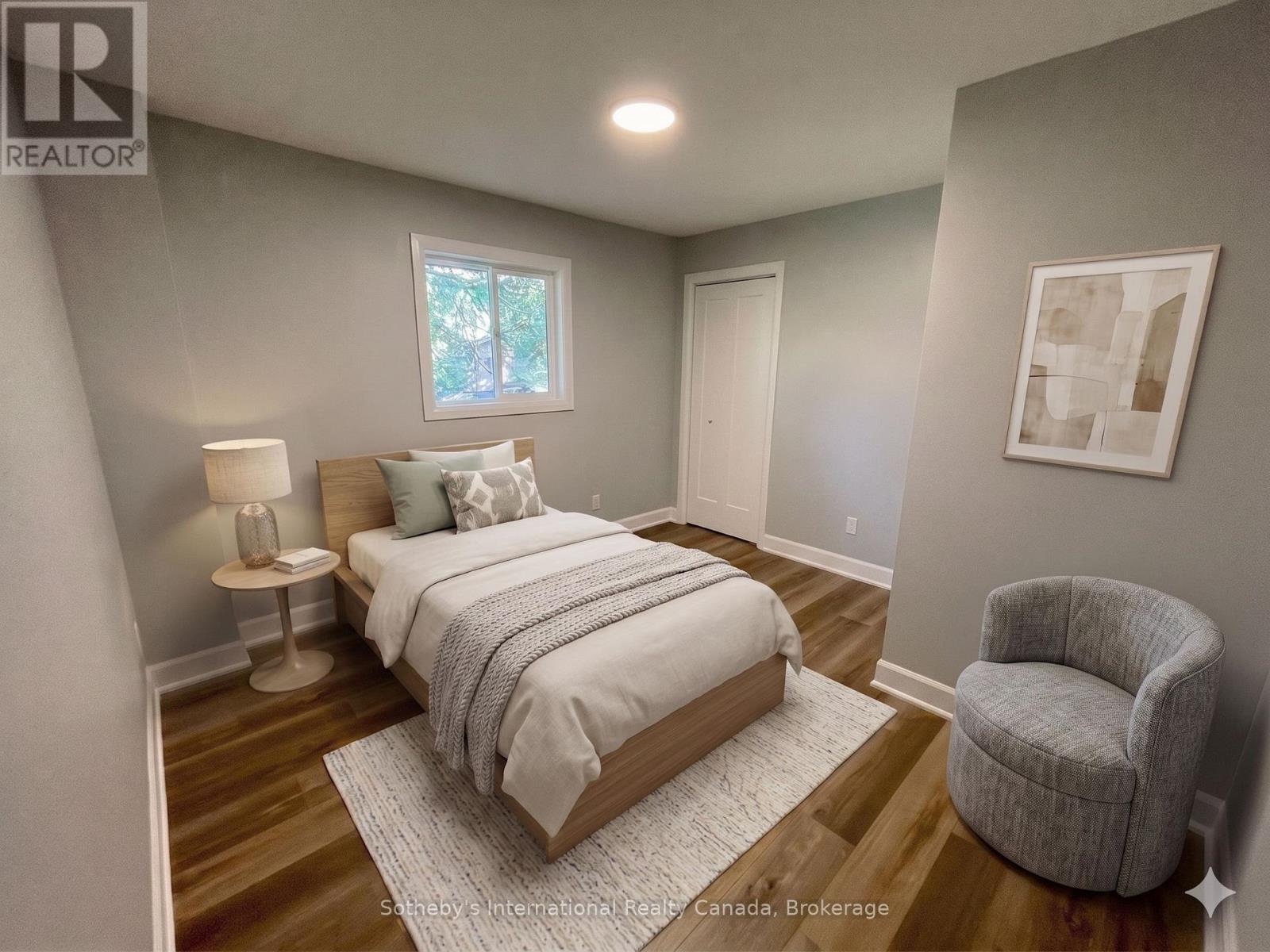 MAIN LEVEL - 39 SILVERCREEK PARKWAY N