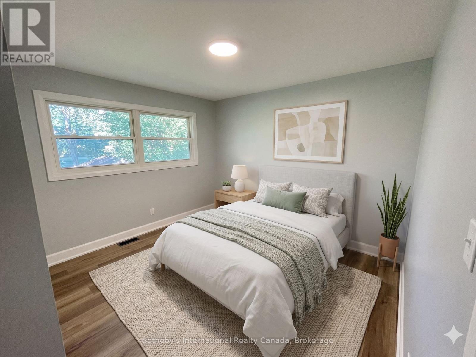MAIN LEVEL - 39 SILVERCREEK PARKWAY N