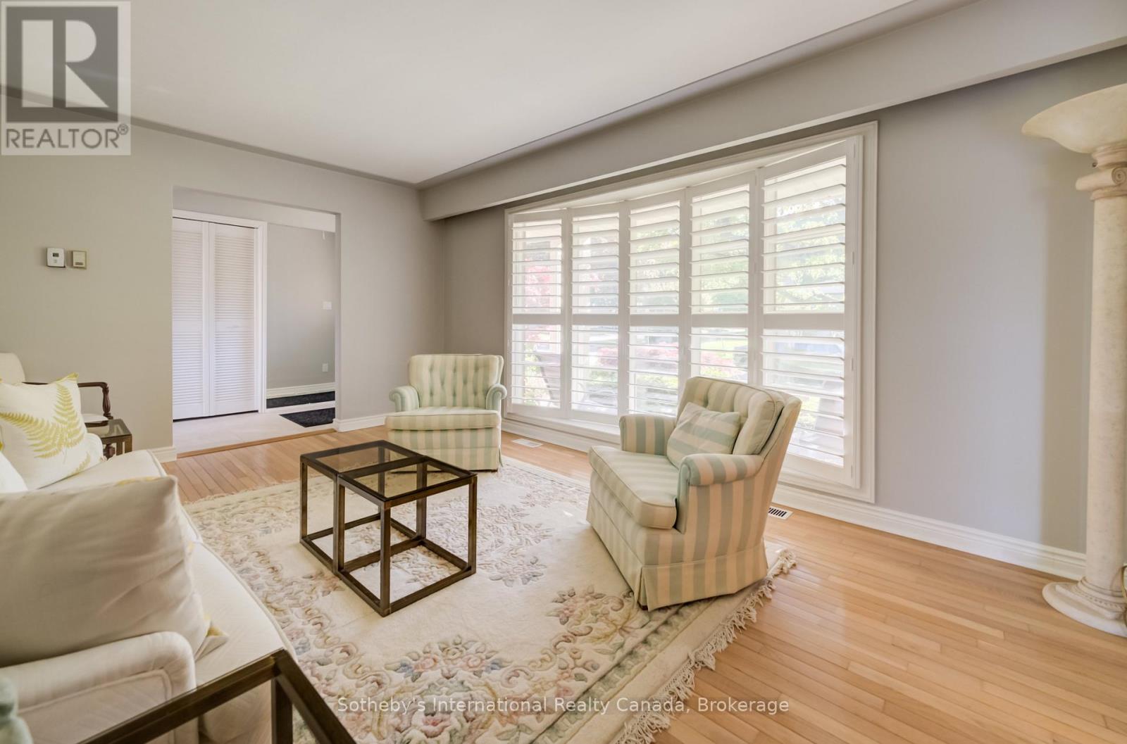14 VIEWMONT CLOSE